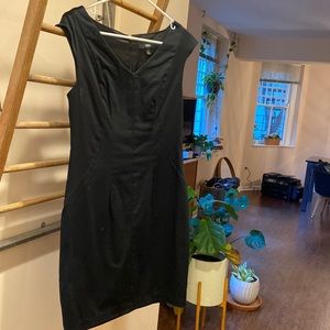Well structured black dress